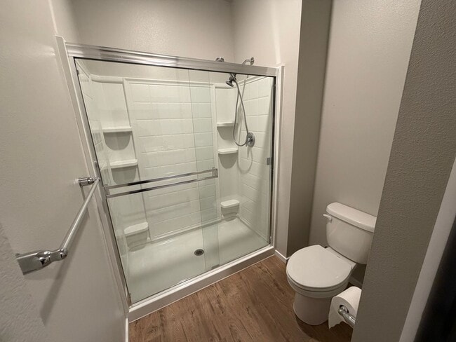 Building Photo - Stunning 3 Bed, 2 Bath Home in Spokane!