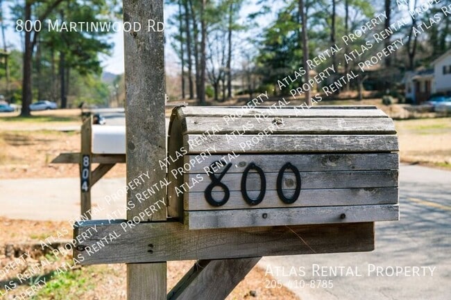 Building Photo - 800 Martinwood Rd