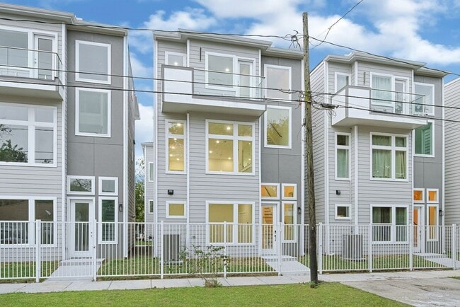 Building Photo - 6719 St Augustine St