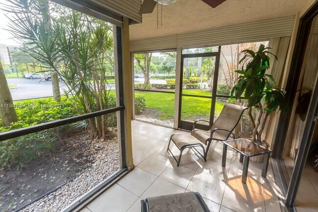 SO FLO Real Estate Group 16251 Golf Club Rd # 110 WESTON - 16251 Golf Club Rd