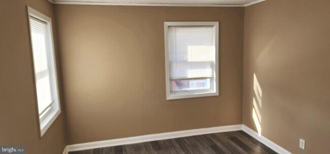 Building Photo - 7528 Rabon Ave