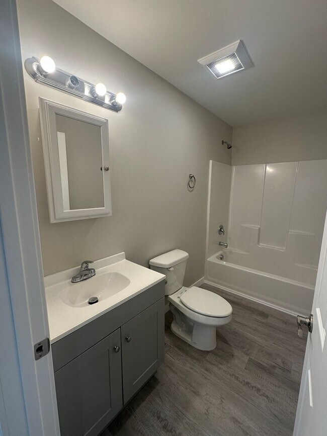 Building Photo - NEW LOWER PRICE~~Brand New & Charming 2 Bedroom, 2 Bathroom Unit in St. Anthony!