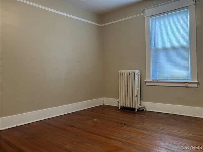 Building Photo - 2253 Niagara St