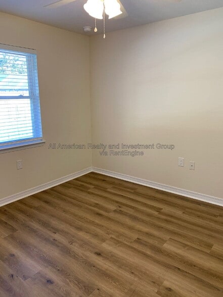 Building Photo - 228 Echo Cir