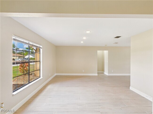 Building Photo - 17409 Braddock Rd