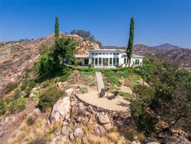 Building Photo - Stunning House on the Hill- Available Now