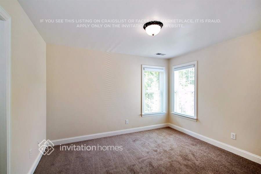 Building Photo - 15621 Aberfeld Rd