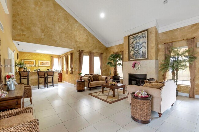 Building Photo - 1247 SW 46th Ave