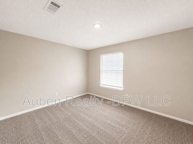 Building Photo - 509 S Beverly St