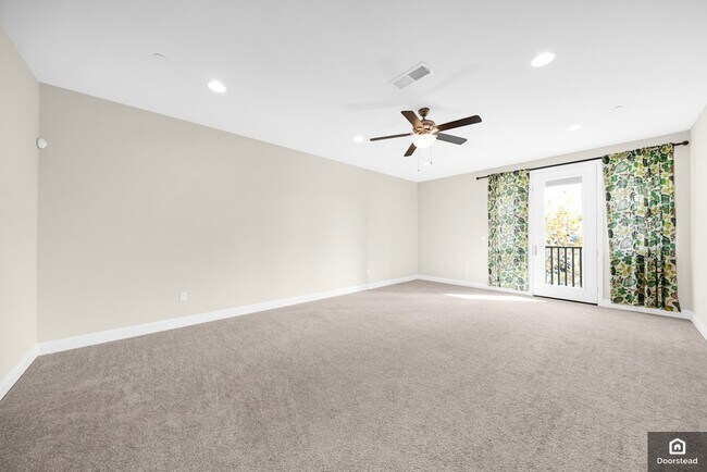 Building Photo - 3909 Portola Cmn