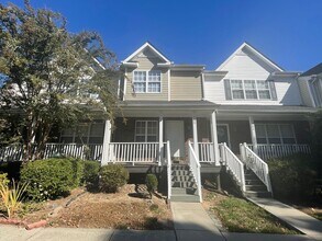 Building Photo - Check out this 3 bedroom 3.5 bath Townhome...