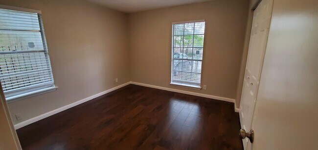 Building Photo - 1519 Fair Avenue