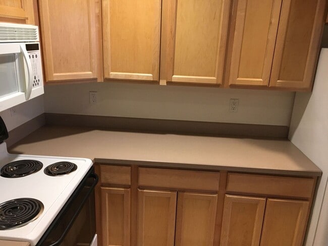 Building Photo - q418