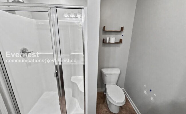 Building Photo - 1522 Sprucedale Dr