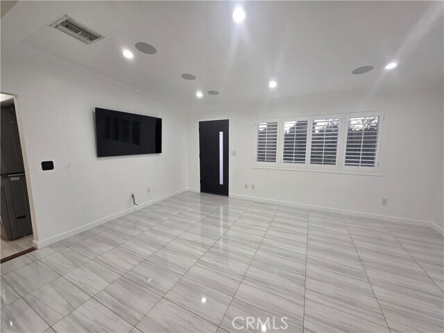 Building Photo - 11164 Tamarack Ave