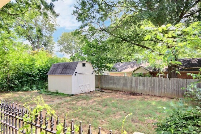 Building Photo - 1074 Tararidge Dr