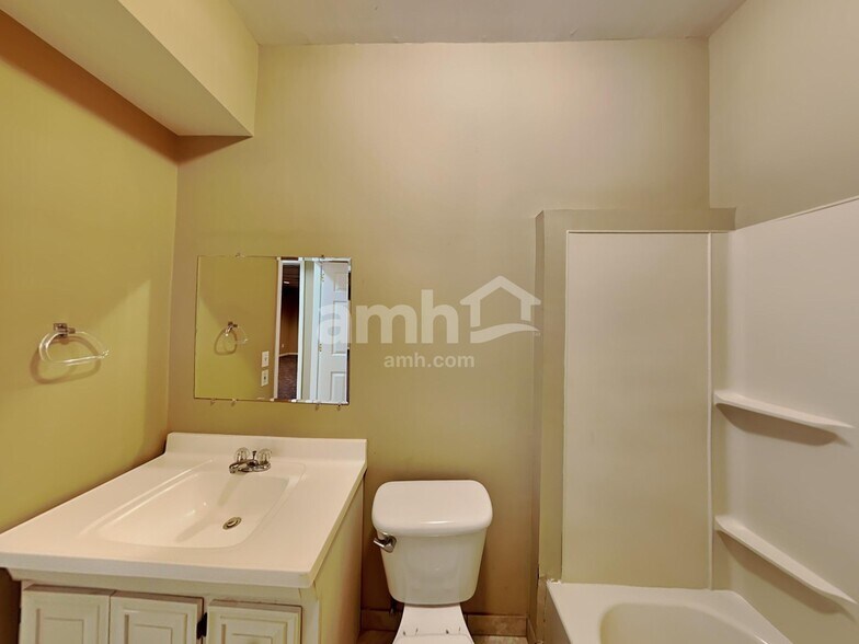 Building Photo - 720 Magnolia Trail