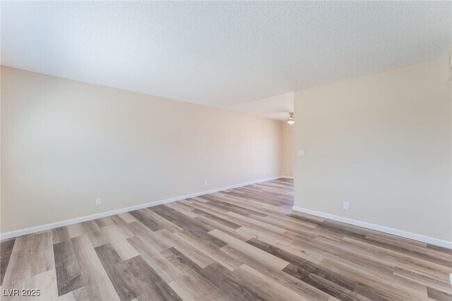 Building Photo - 700 Van Ert Ave