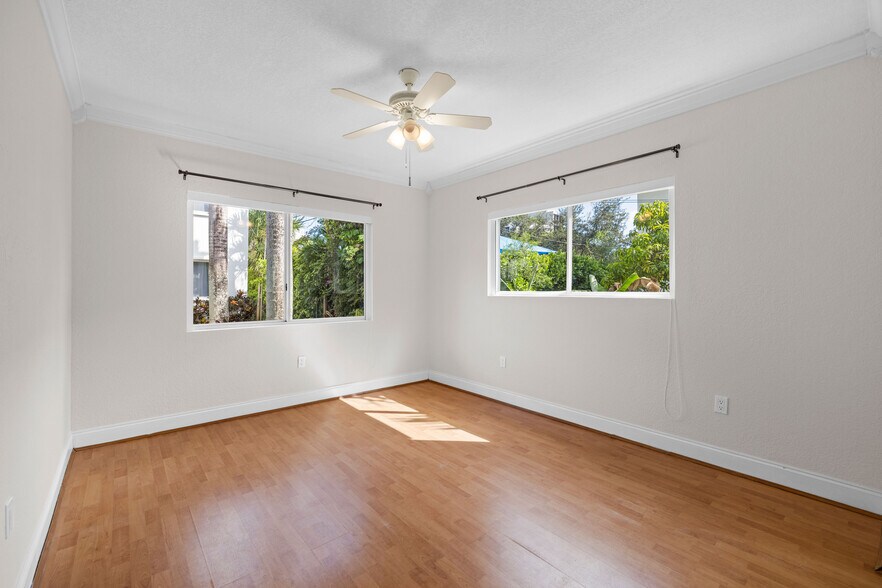 Building Photo - 1152 99th St