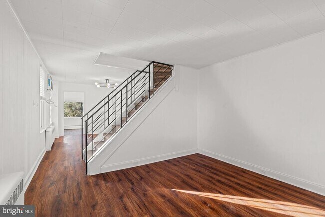Building Photo - 316 Parsons Ave