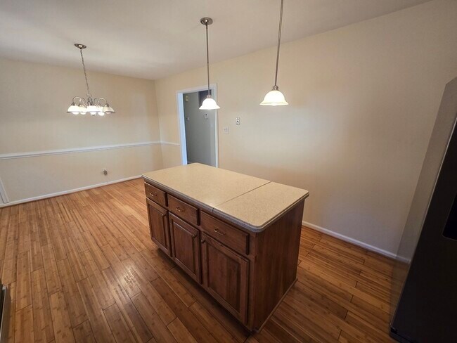 Building Photo - 20716 Vernetta Ln