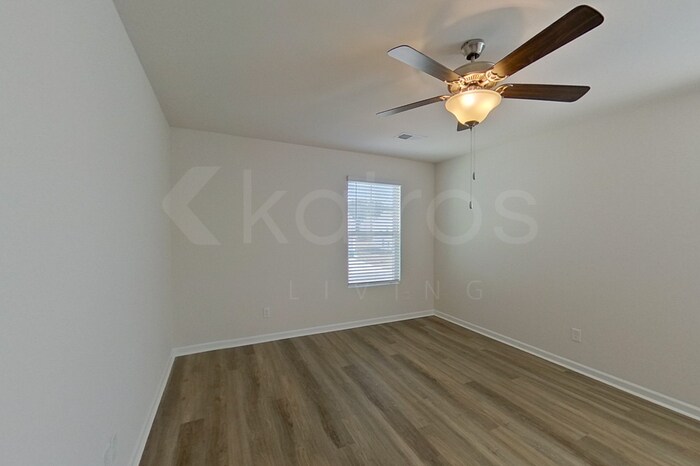 Building Photo - 120 Overstreet Way