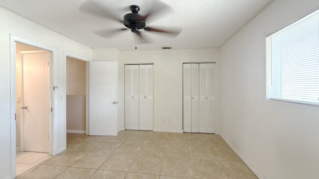 Building Photo - 12348 Fox Hound Ct