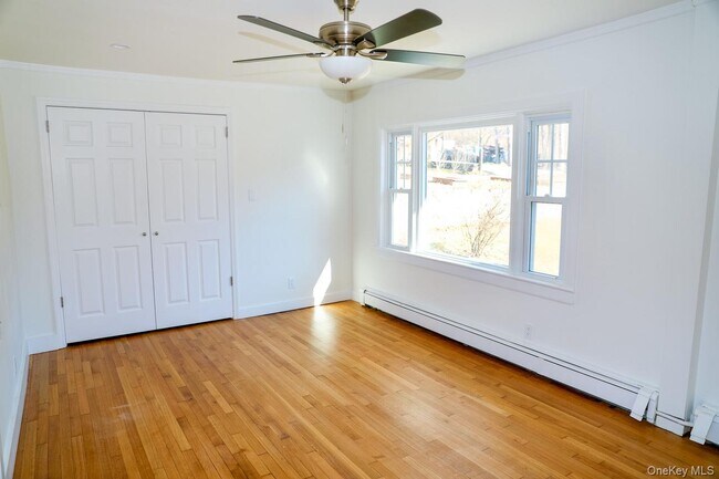 Building Photo - 171 Stoneleigh Ave