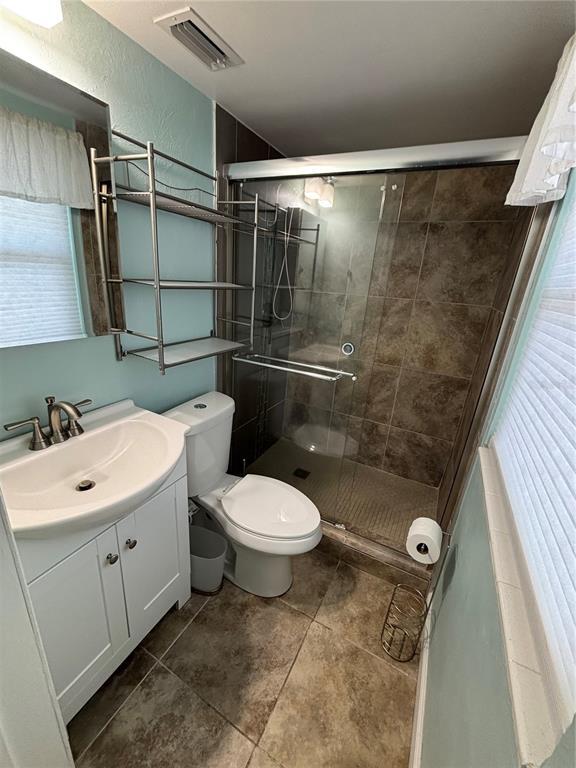 Building Photo - 1008 Estremadura Dr