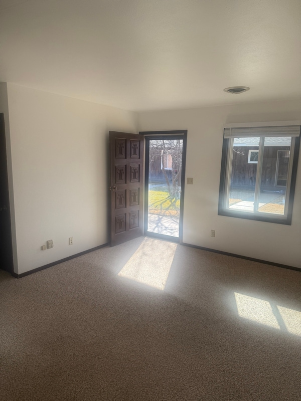 Building Photo - 840 N Colorado St