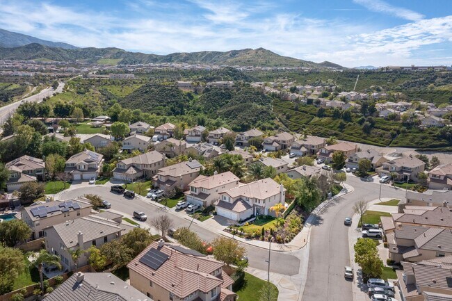 Building Photo - 26523 Starling Ct