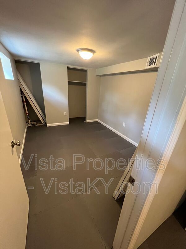 Building Photo - 2512 Accasia Dr