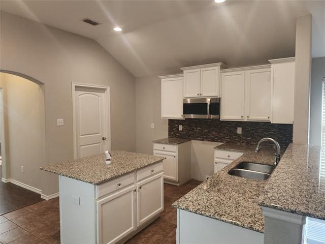 Building Photo - 12112 Castleford Way