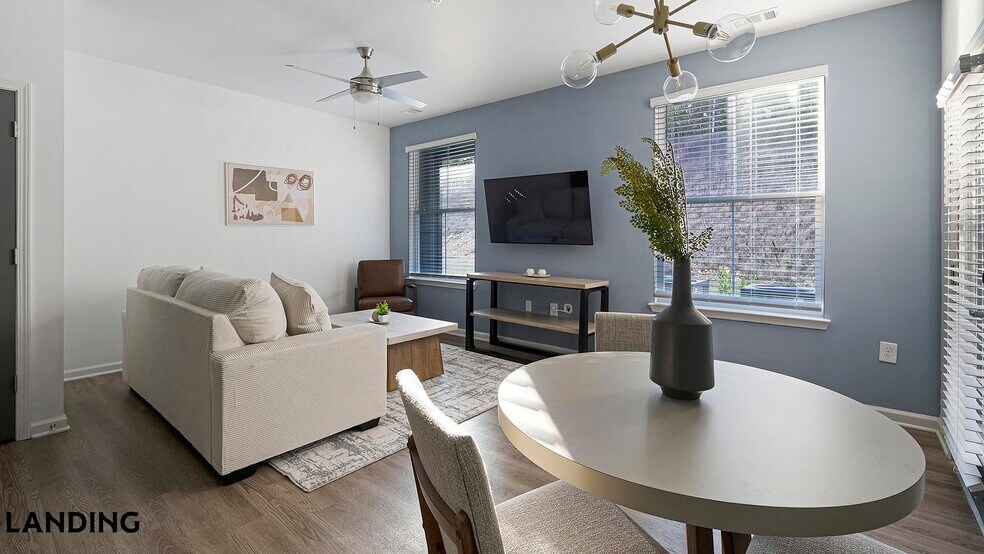 Building Photo - 2800 Milan Ct