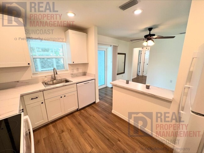 Building Photo - 2950 Pafko Dr