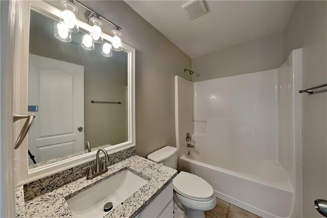 Building Photo - 412 Oscar Way