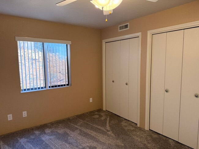 Building Photo - 2165 Elkhorn Dr