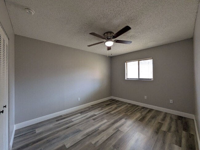 Building Photo - 3/2 Condo in Altamone Springs