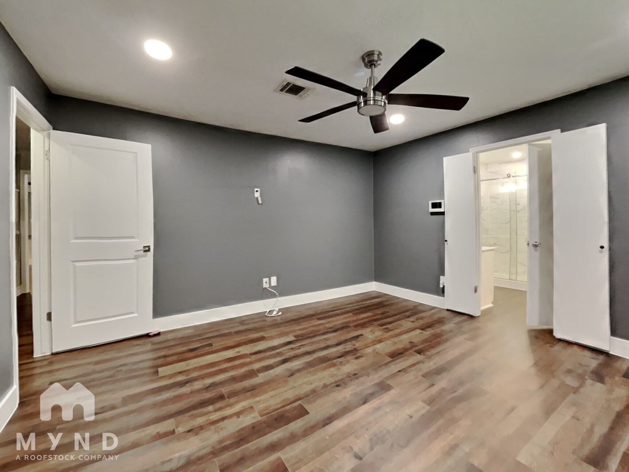 Building Photo - 1914 Meadow Creek Dr
