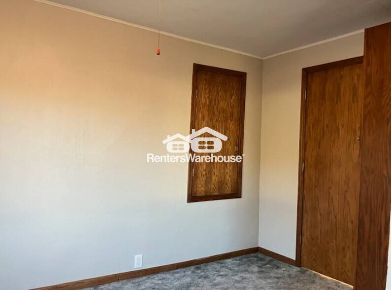 Building Photo - S504 Newman Ave