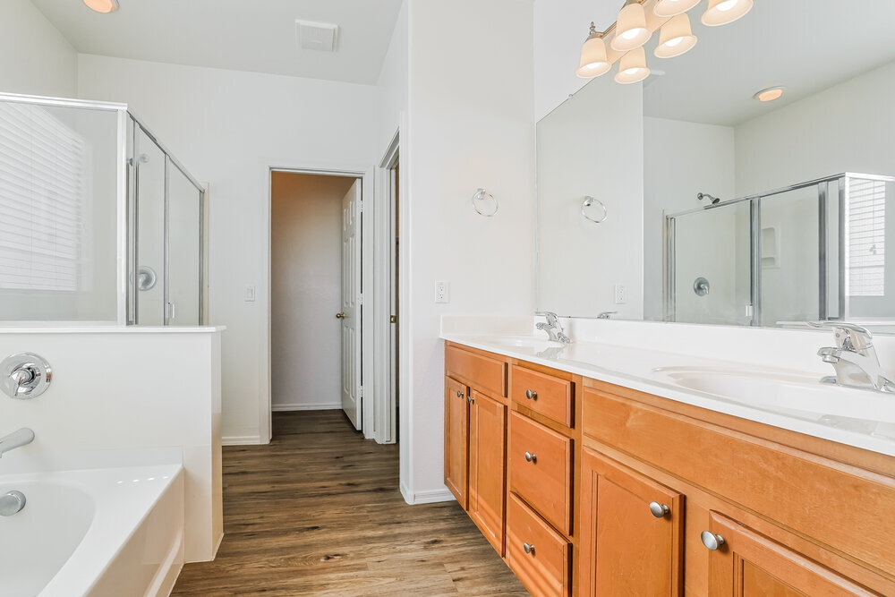 Building Photo - 38241 W Padilla St