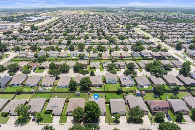 Building Photo - 8828 Chisholm Trail