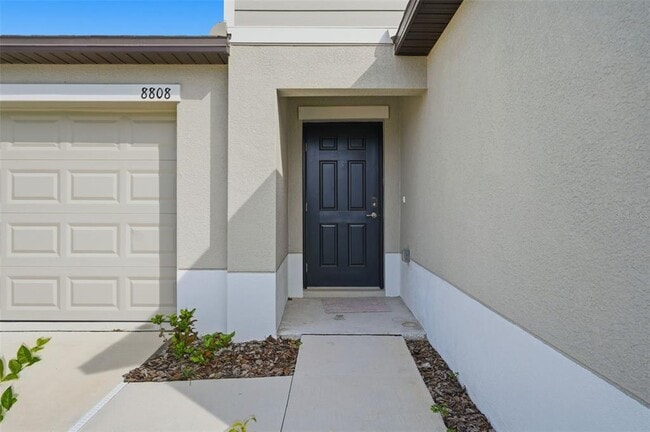 Building Photo - 8808 Bay Leaf Dr