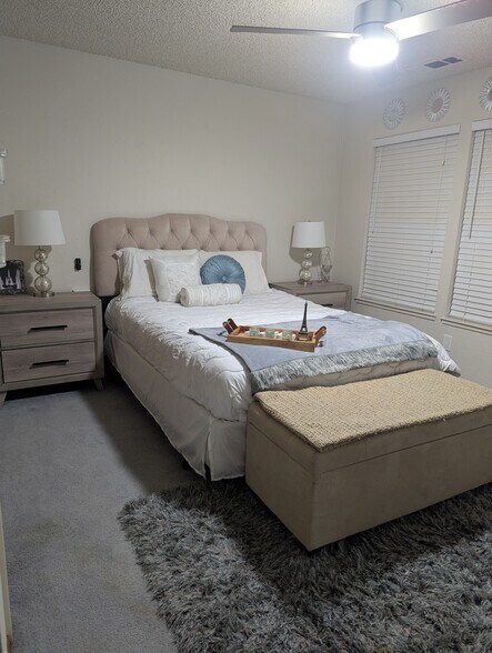 Primary Photo - 2337 St Lawrence Ln