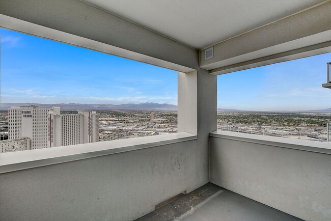 Building Photo - Sky Las Vegas-Strip/City/Red Rock Mtn View...