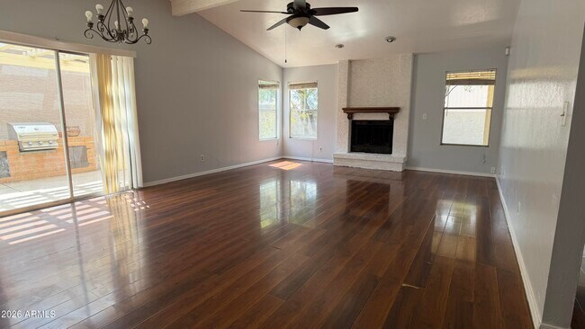Building Photo - 2207 W Ironwood Dr