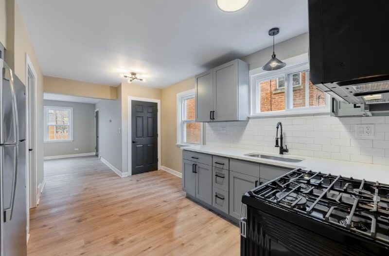 Building Photo - 3007 Euclid Ave