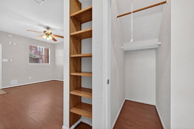 Building Photo - 1103 Dulles Ave