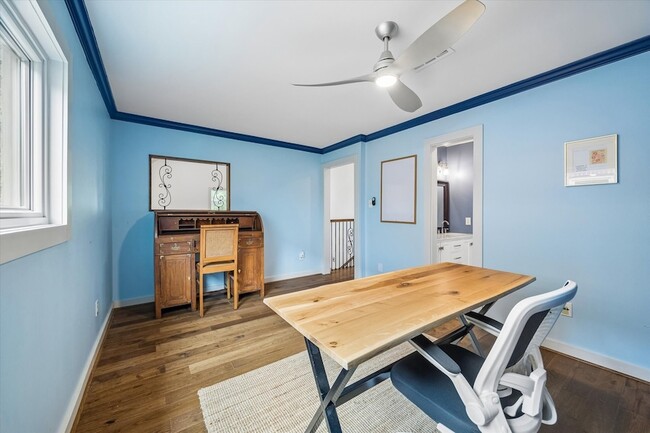 Building Photo - 6013 Inwood Dr