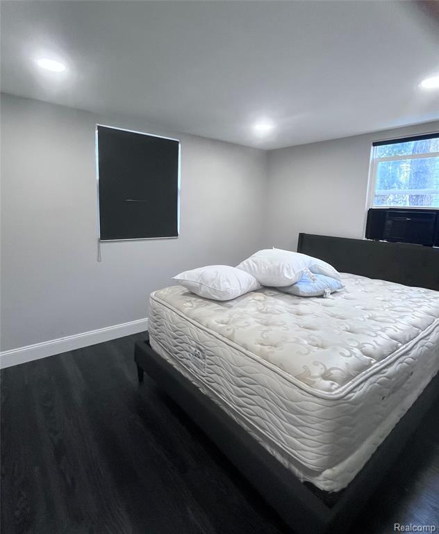 Building Photo - 3066 Greenlawn Ave